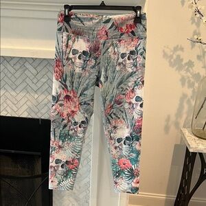 Evolution and Creation Tropical Floral capri Leggings